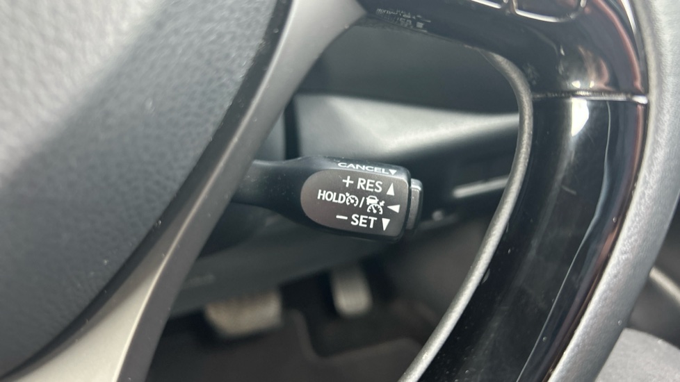 Toyota C-HR 1.8 Hybrid Icon 5dr CVT Hybrid Hatchback - Image 32