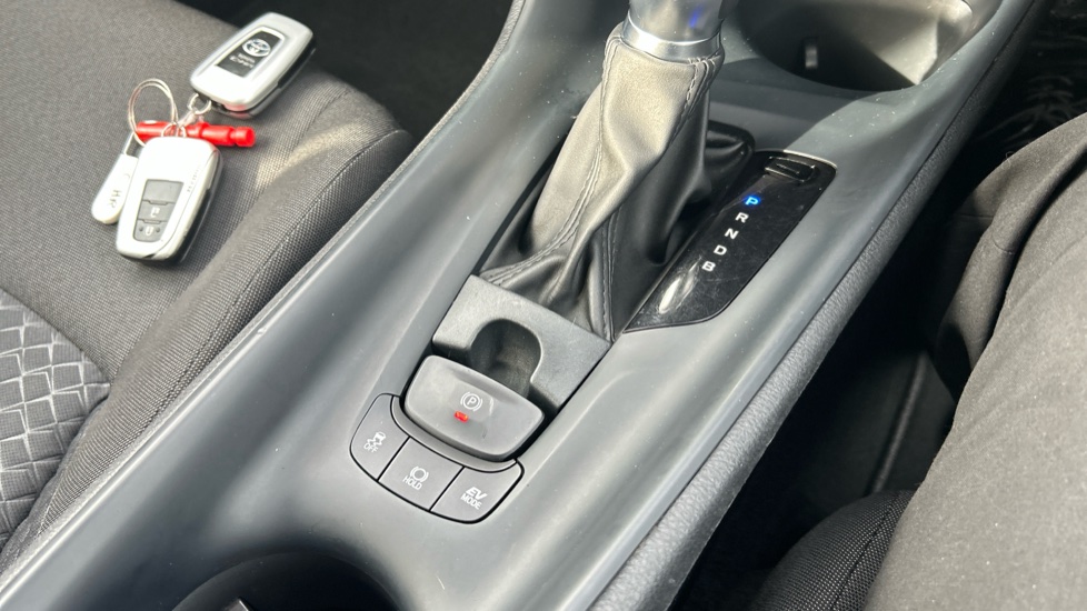 Toyota C-HR 1.8 Hybrid Icon 5dr CVT Hybrid Hatchback - Image 42