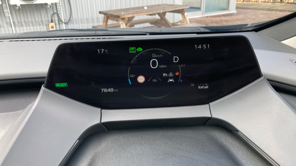 Toyota Prius 2.0 PHEV Design 5dr CVT Hatchback - Image 11