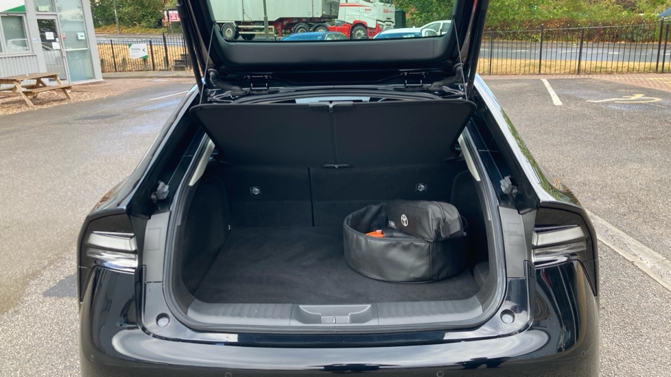 Toyota Prius 2.0 PHEV Design 5dr CVT Hatchback - Image 13