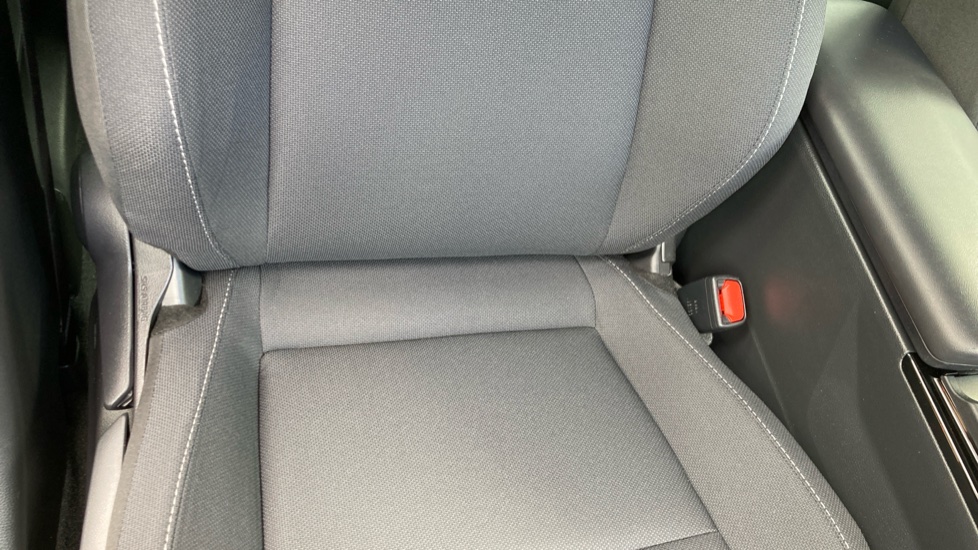 Toyota Prius 2.0 PHEV Design 5dr CVT Hatchback - Image 14