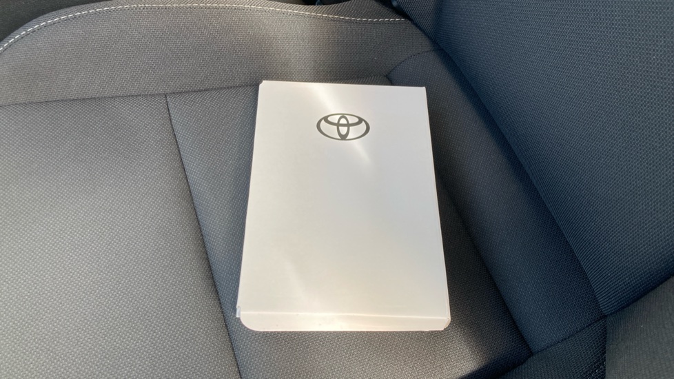 Toyota Prius 2.0 PHEV Design 5dr CVT Hatchback - Image 27