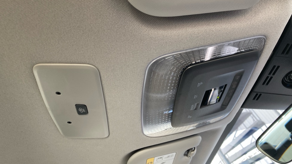 Toyota Prius 2.0 PHEV Design 5dr CVT Hatchback - Image 38