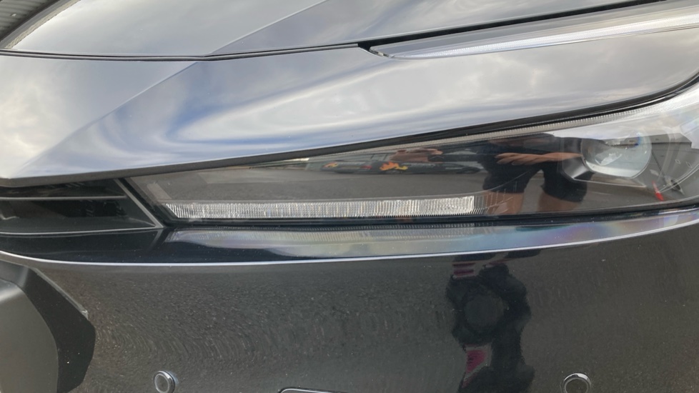 Toyota Prius 2.0 PHEV Design 5dr CVT Hatchback - Image 20