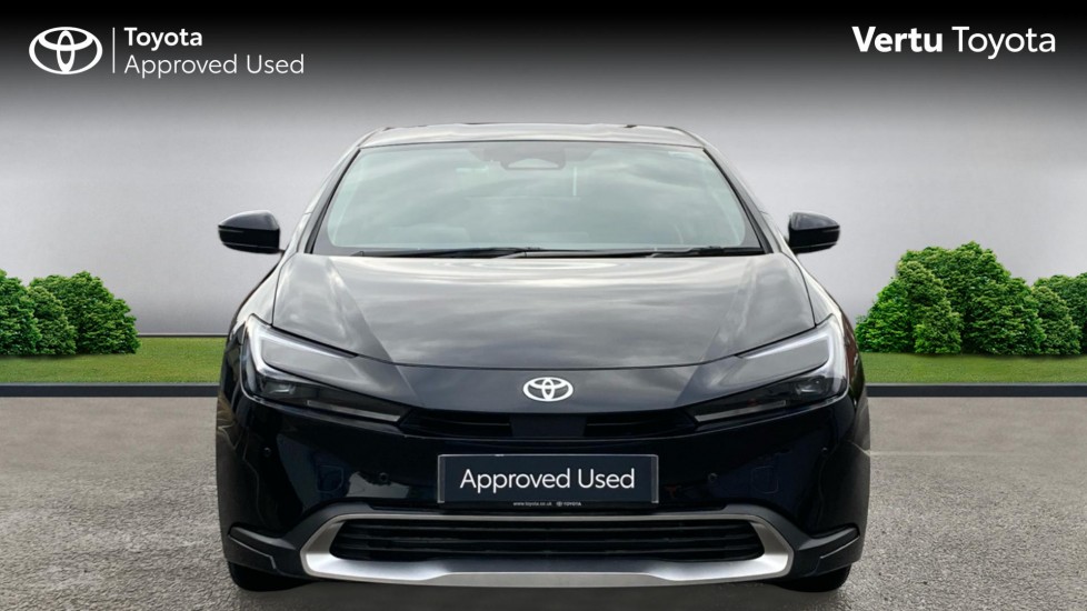 Toyota Prius 2.0 PHEV Design 5dr CVT Hatchback - Image 22