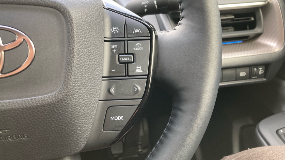 Toyota Prius 2.0 PHEV Design 5dr CVT Hatchback - Image 29