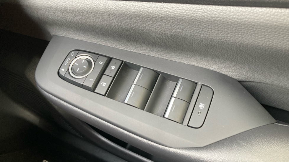 Toyota Prius 2.0 PHEV Design 5dr CVT Hatchback - Image 30