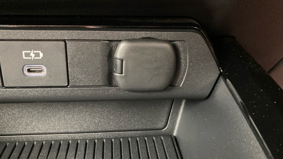 Toyota Prius 2.0 PHEV Design 5dr CVT Hatchback - Image 35