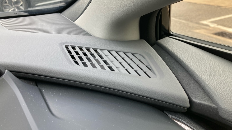 Toyota Prius 2.0 PHEV Design 5dr CVT Hatchback - Image 36