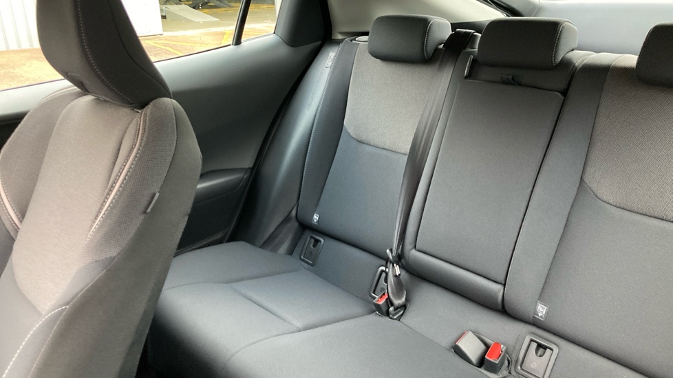 Toyota Prius 2.0 PHEV Design 5dr CVT Hatchback - Image 40