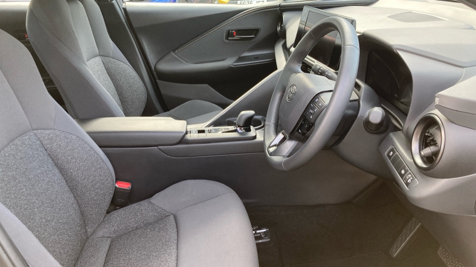 Toyota C-HR 1.8 Hybrid Icon 5dr CVT Hybrid Hatchback - Image 12