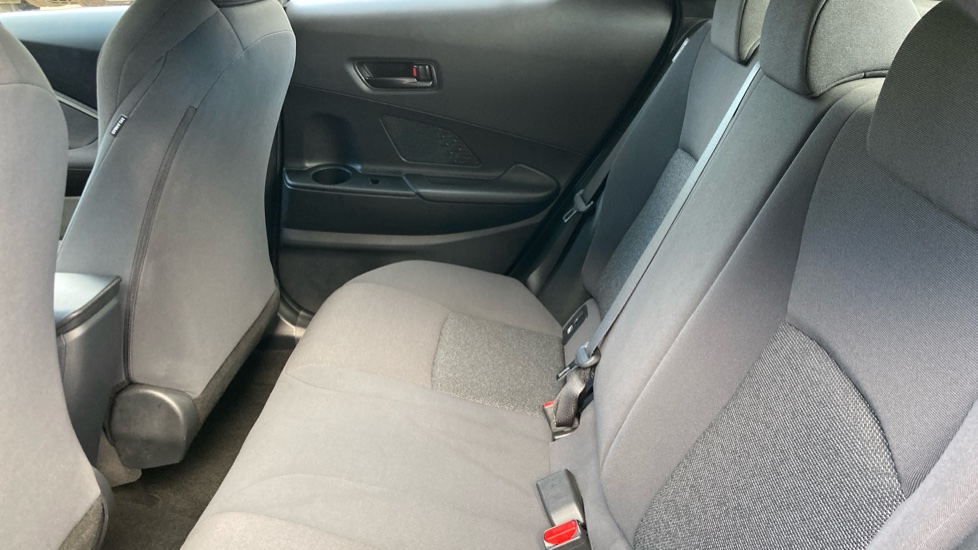 Toyota C-HR 1.8 Hybrid Icon 5dr CVT Hybrid Hatchback - Image 15