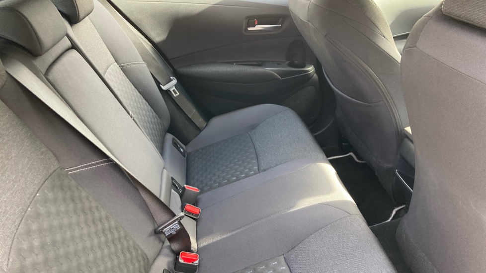 Toyota Corolla 1.8 Hybrid Icon 5dr CVT Hybrid Hatchback - Image 8