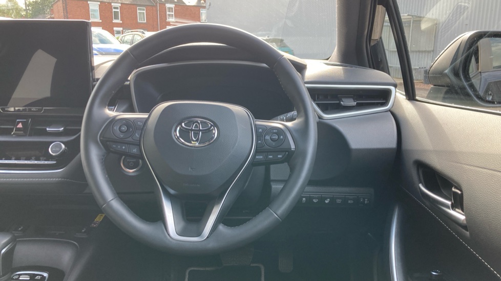 Toyota Corolla 1.8 Hybrid Icon 5dr CVT Hybrid Hatchback - Image 10
