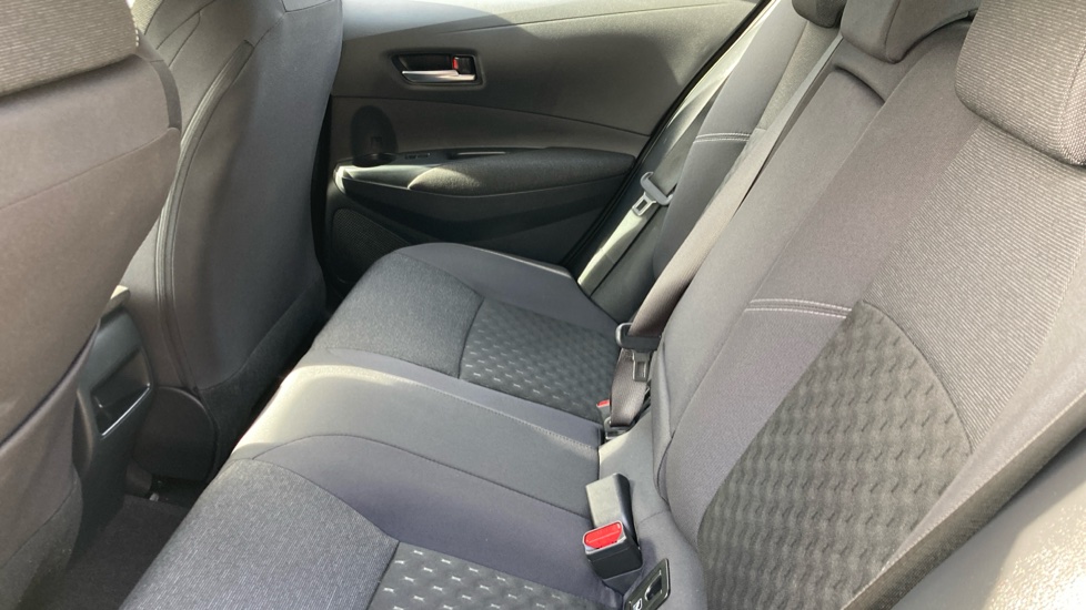 Toyota Corolla 1.8 Hybrid Icon 5dr CVT Hybrid Hatchback - Image 15