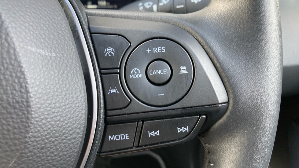 Toyota Corolla 1.8 Hybrid Icon 5dr CVT Hybrid Hatchback - Image 30