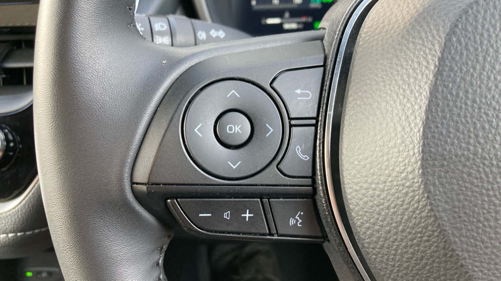 Toyota Corolla 1.8 Hybrid Icon 5dr CVT Hybrid Hatchback - Image 40