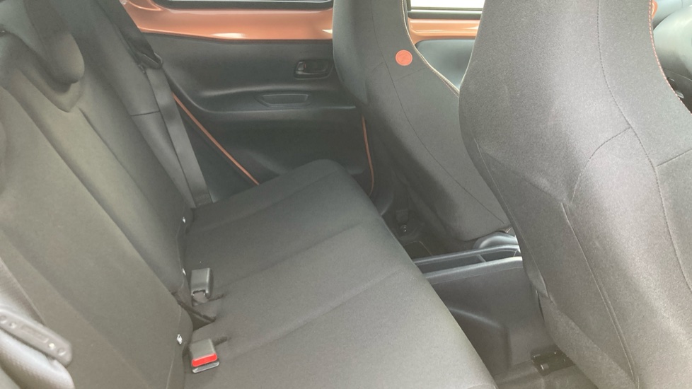 Toyota Aygo X 1.5 Hybrid Design 5dr CVT Hybrid Hatchback - Image 8