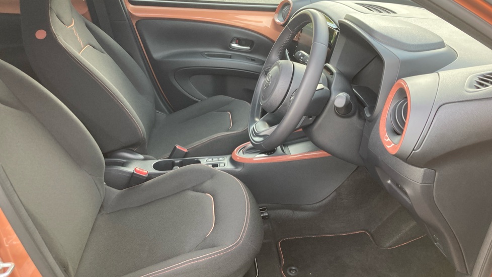 Toyota Aygo X 1.5 Hybrid Design 5dr CVT Hybrid Hatchback - Image 12