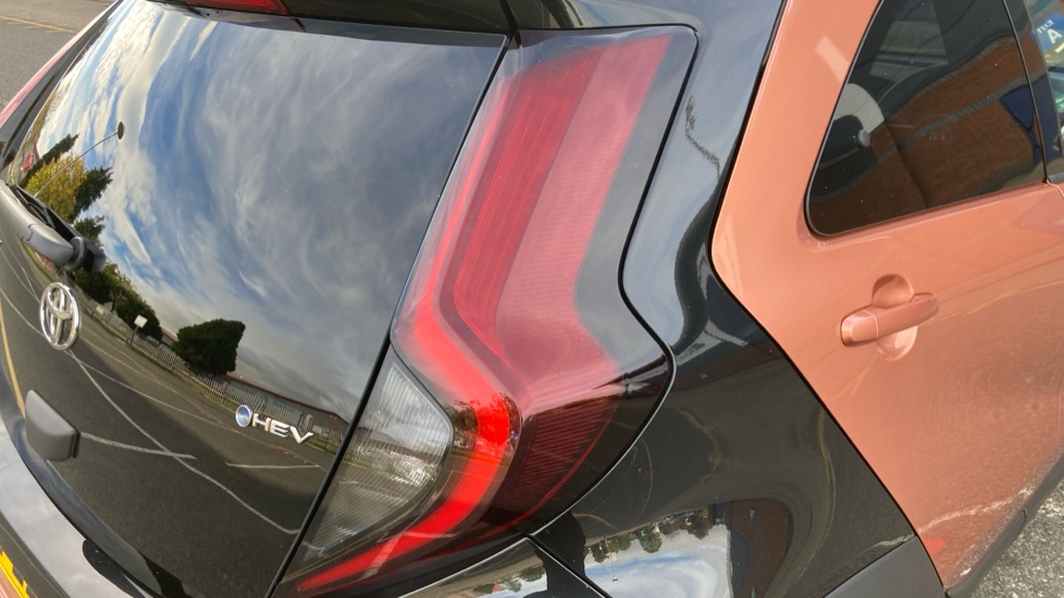 Toyota Aygo X 1.5 Hybrid Design 5dr CVT Hybrid Hatchback - Image 21
