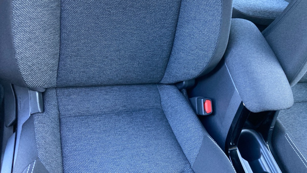 Toyota Corolla 1.8 Hybrid Icon 5dr CVT Hybrid Hatchback - Image 14