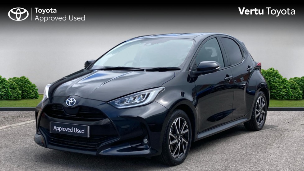 Toyota Yaris 1.5 Hybrid Design 5dr CVT Hybrid Hatchback - Image 3