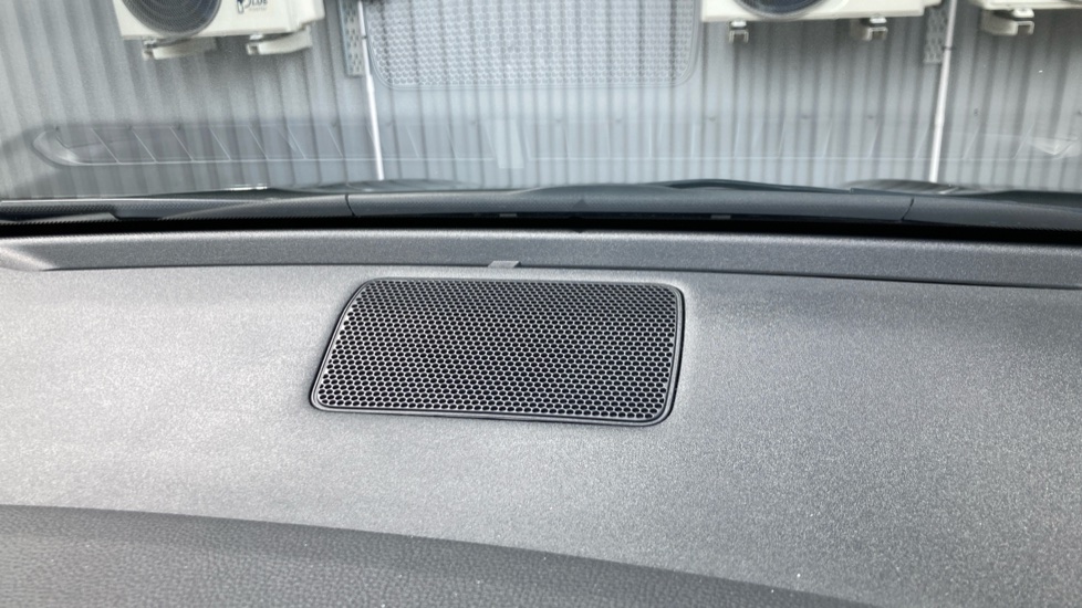 Toyota Yaris 1.5 Hybrid Design 5dr CVT Hybrid Hatchback - Image 37