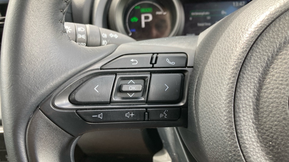 Toyota Yaris 1.5 Hybrid Design 5dr CVT Hybrid Hatchback - Image 38