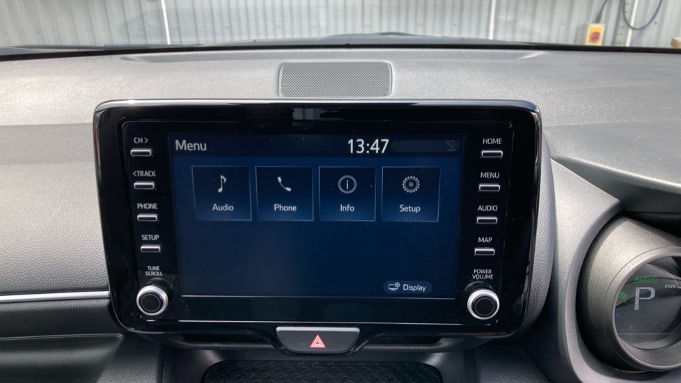 Toyota Yaris 1.5 Hybrid Design 5dr CVT Hybrid Hatchback - Image 46