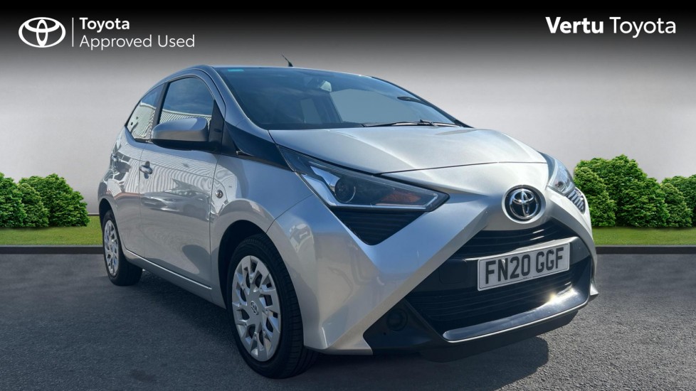 Toyota Aygo 1.0 VVT-i X-Play 5dr Petrol Hatchback - Image 1
