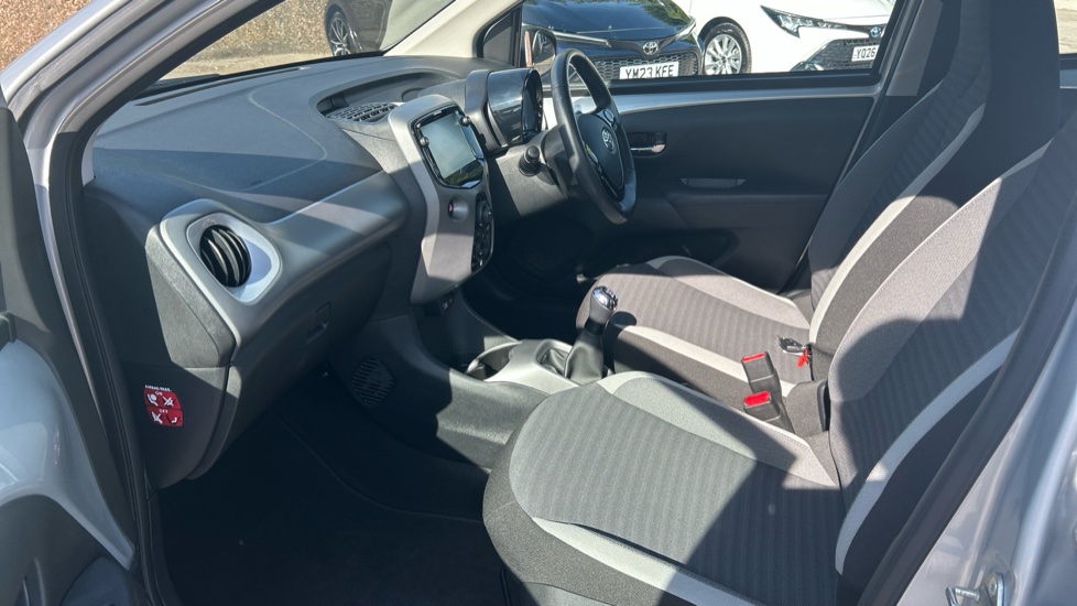 Toyota Aygo 1.0 VVT-i X-Play 5dr Petrol Hatchback - Image 5