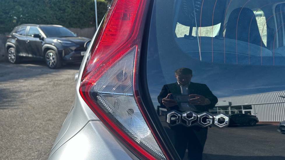 Toyota Aygo 1.0 VVT-i X-Play 5dr Petrol Hatchback - Image 21