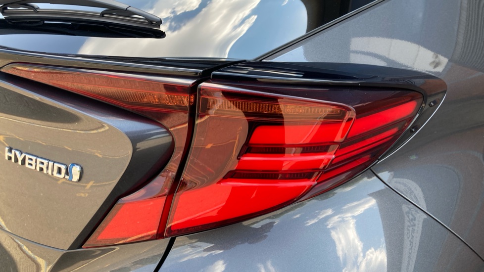 Toyota C-HR 1.8 Hybrid Excel 5dr CVT Hybrid Hatchback - Image 21
