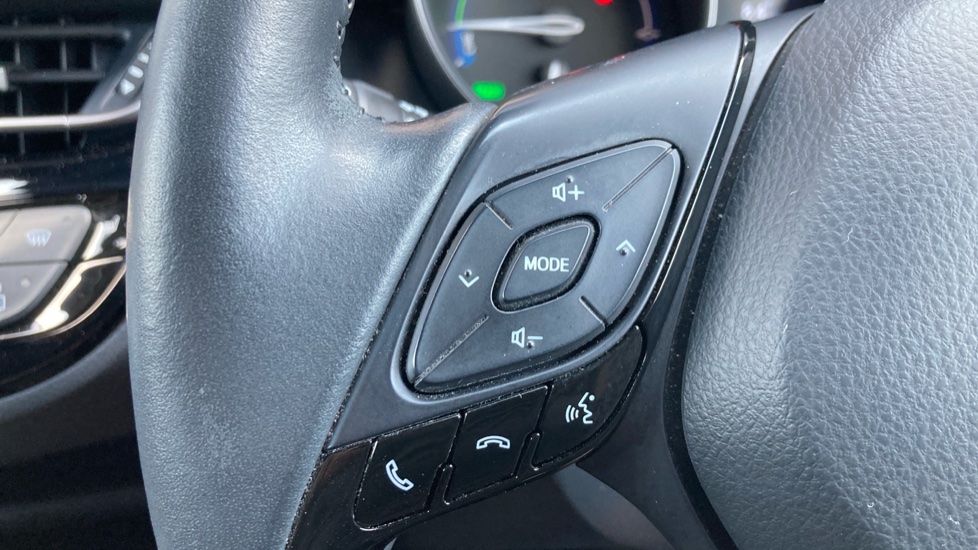 Toyota C-HR 1.8 Hybrid Excel 5dr CVT Hybrid Hatchback - Image 41