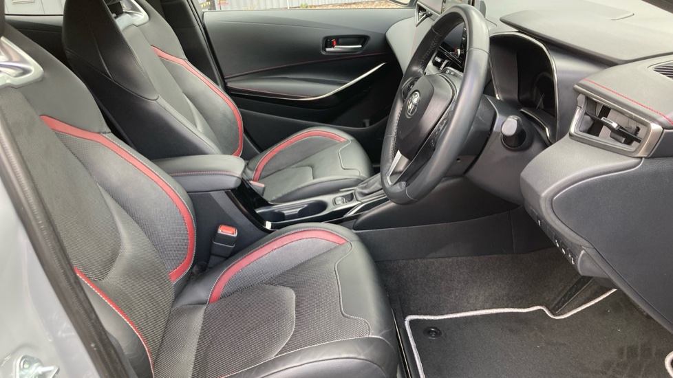 Toyota Corolla 1.8 VVT-i Hybrid Excel 5dr CVT Hybrid Hatchback - Image 12