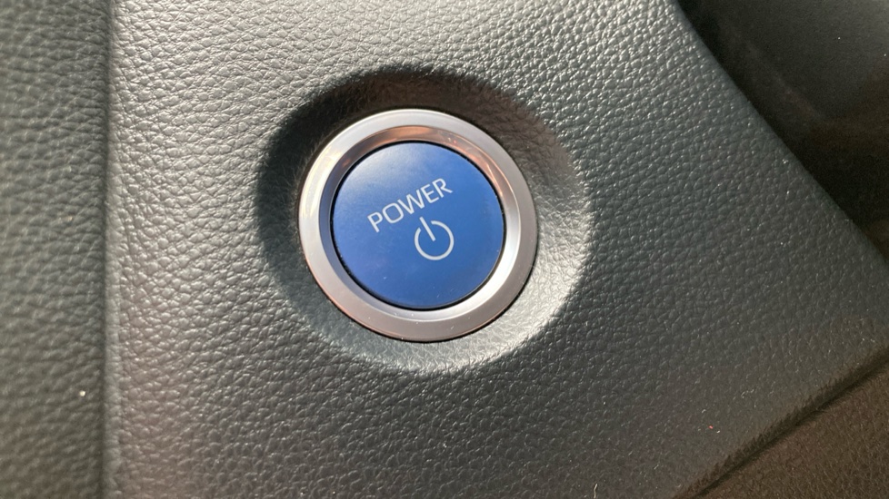 Toyota Corolla 1.8 VVT-i Hybrid Excel 5dr CVT Hybrid Hatchback - Image 16