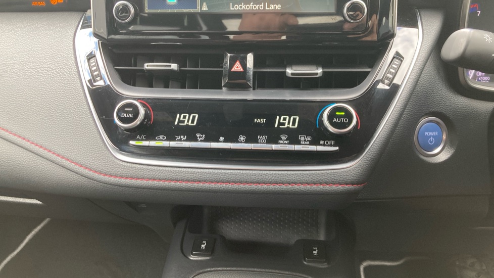 Toyota Corolla 1.8 VVT-i Hybrid Excel 5dr CVT Hybrid Hatchback - Image 33