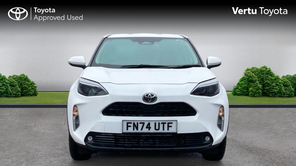 Toyota Yaris Cross 1.5 Hybrid Icon 5dr CVT Hybrid Estate - Image 22