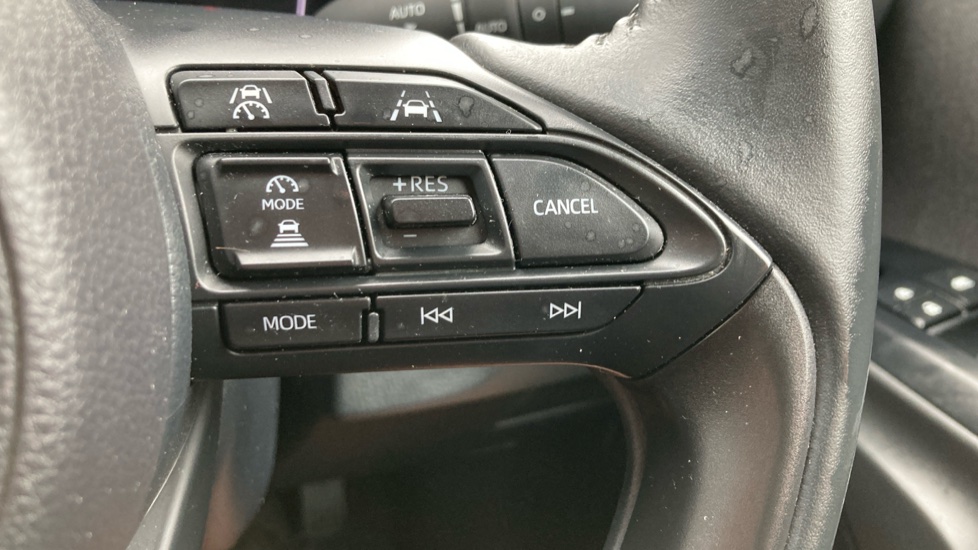 Toyota Yaris Cross 1.5 Hybrid Icon 5dr CVT Hybrid Estate - Image 29