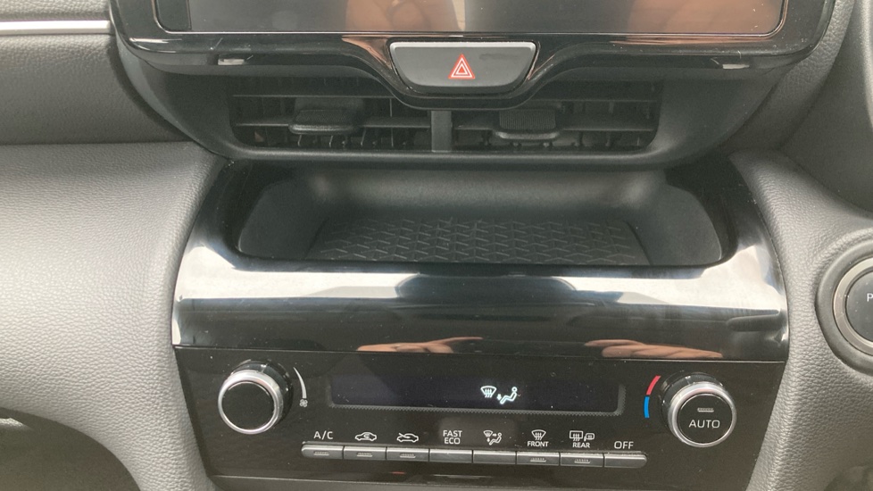 Toyota Yaris Cross 1.5 Hybrid Icon 5dr CVT Hybrid Estate - Image 33