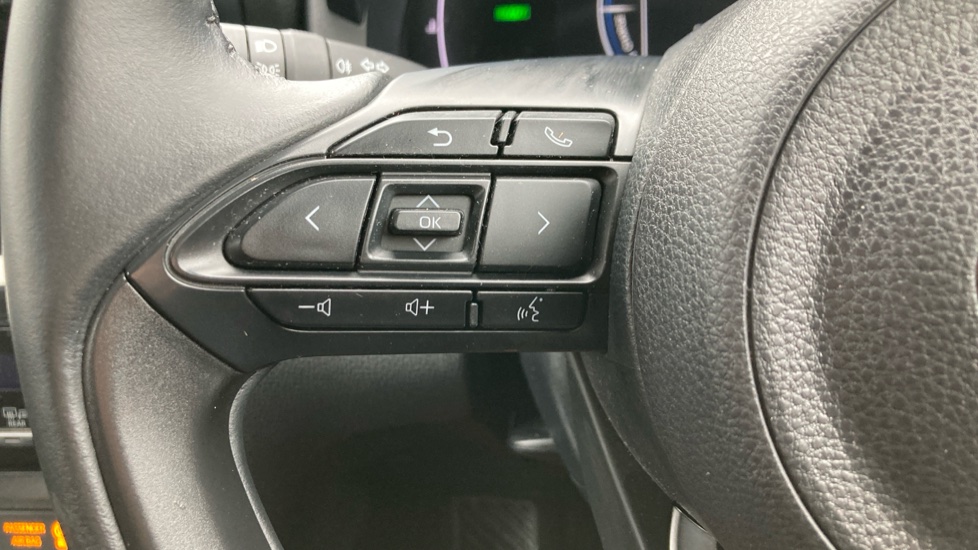 Toyota Yaris Cross 1.5 Hybrid Icon 5dr CVT Hybrid Estate - Image 37