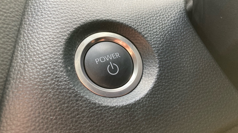 Toyota Corolla 2.0 Hybrid 178 Icon 5dr CVT Hybrid Hatchback - Image 16