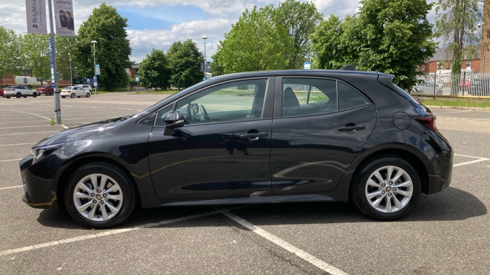 Toyota Corolla 2.0 Hybrid 178 Icon 5dr CVT Hybrid Hatchback - Image 24