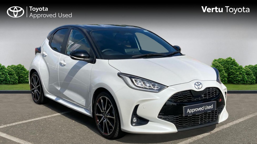 Toyota Yaris 1.5 Hybrid 130 GR Sport 5dr CVT Hybrid Hatchback - Image 1