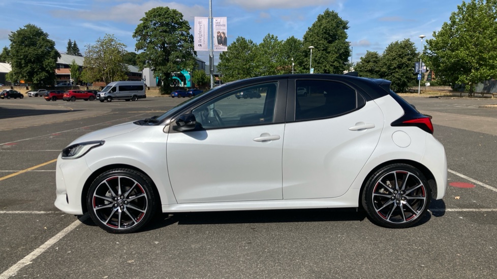 Toyota Yaris 1.5 Hybrid 130 GR Sport 5dr CVT Hybrid Hatchback - Image 24