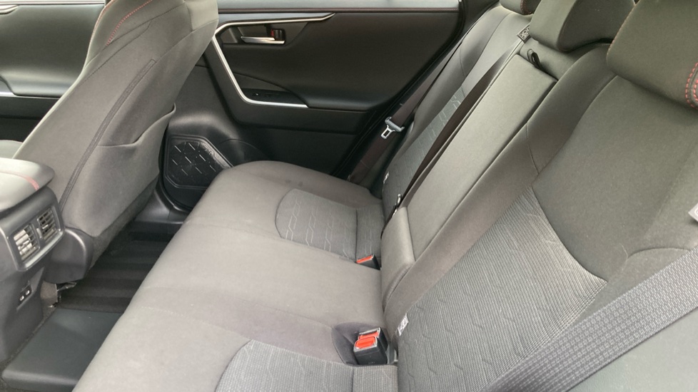 Toyota RAV4 2.5 PHEV Design 5dr CVT Estate - Image 15