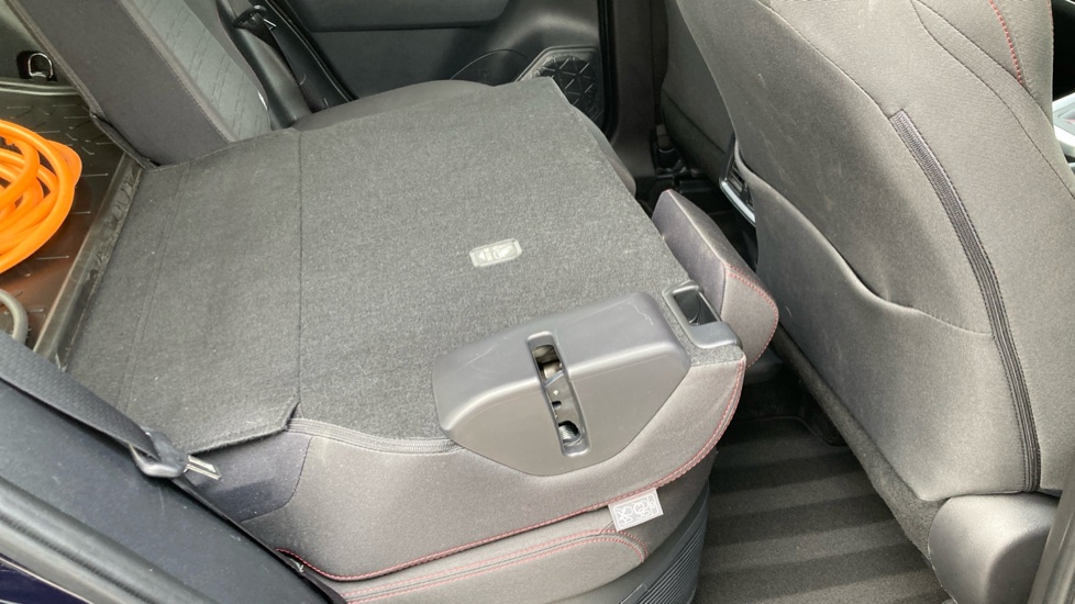 Toyota RAV4 2.5 PHEV Design 5dr CVT Estate - Image 18