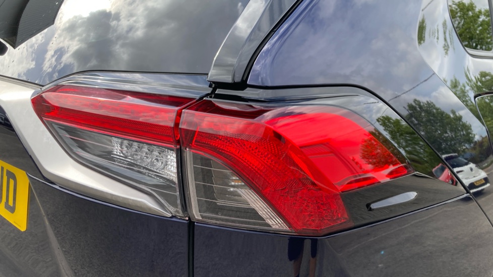 Toyota RAV4 2.5 PHEV Design 5dr CVT Estate - Image 21