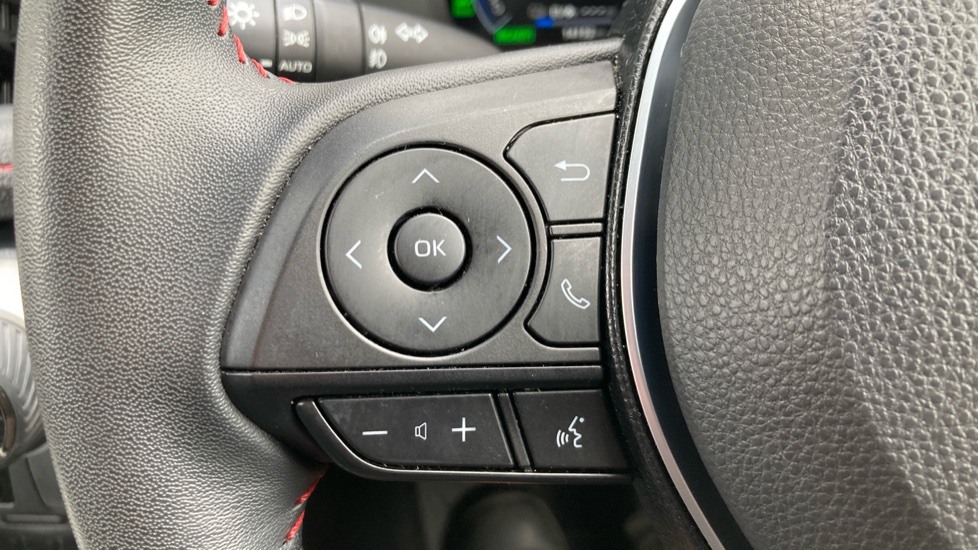 Toyota RAV4 2.5 PHEV Design 5dr CVT Estate - Image 38