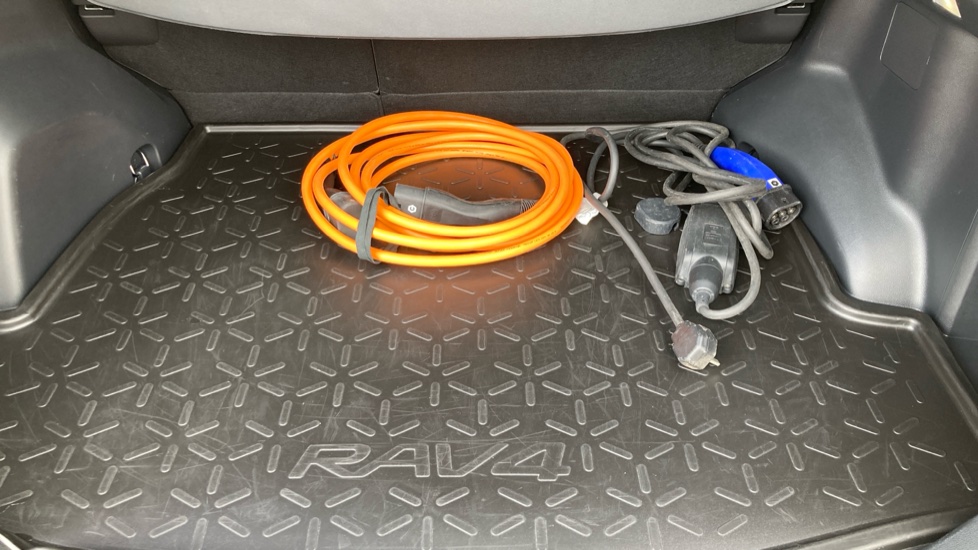 Toyota RAV4 2.5 PHEV Design 5dr CVT Estate - Image 40